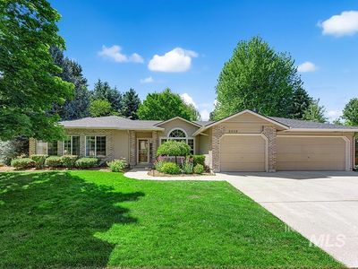 5449 S Broadwing Way