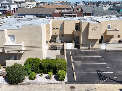 1102 Boulevard #5