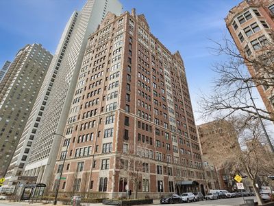 1120 N Lake Shore Dr #16B