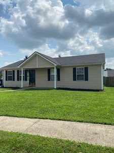 704 Pinoak Dr