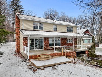 1384 W Higgins Lake Dr