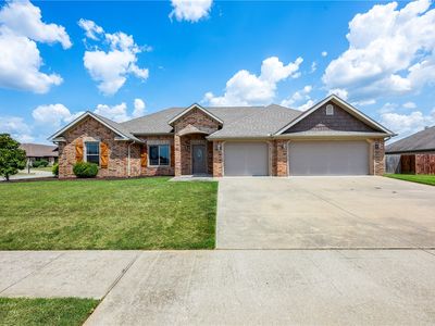 Property at 952 Stone St, Cave Springs, AR