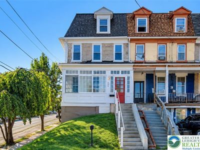 200 N 7th St