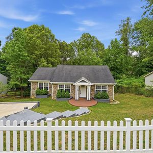 28 Cherry Laurel Dr