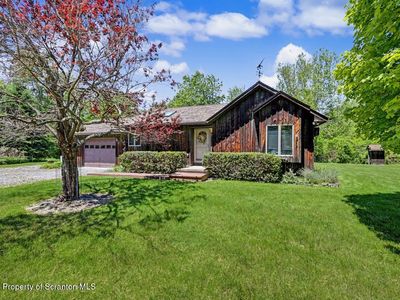 890 Bardwell Rd