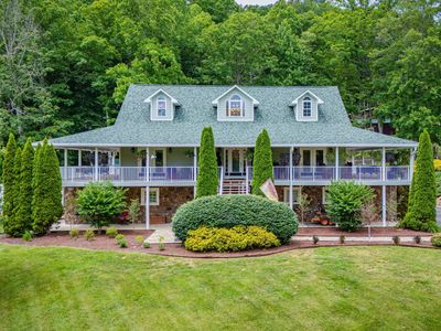 1008 Holly Meadow Rd
