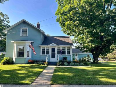 200 W Main St