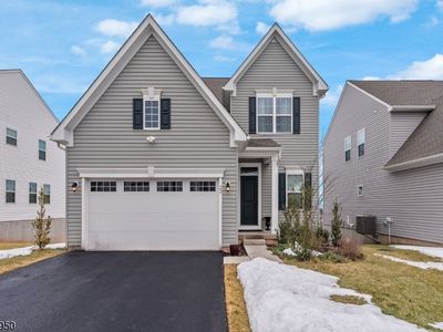 22 Oakwood Blvd