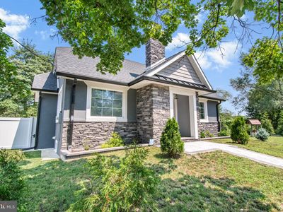 17 Middlesex Ave