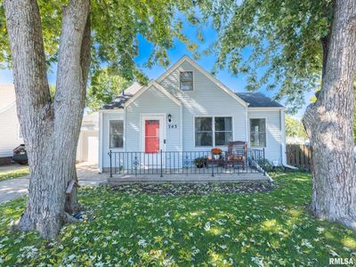 743 N Clifton Ct