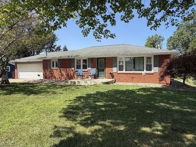 893 Dresden Dr
