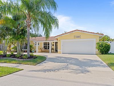 1221 SE 10th Terrace