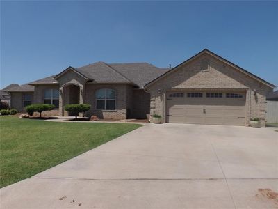 2921 Stephanie Ln