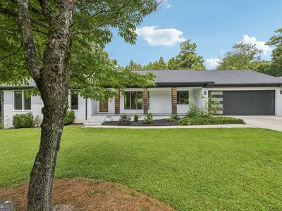 3272 Balmoral Dr