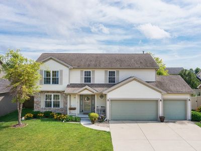 2921 Grey Hawk Dr