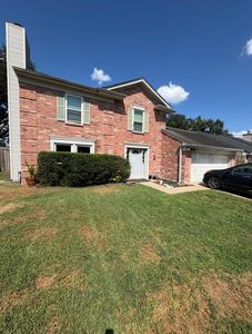 18010 Brooknoll Dr