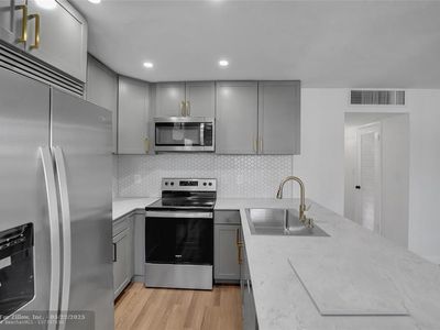 5203 NE 24th Ter UNIT B207