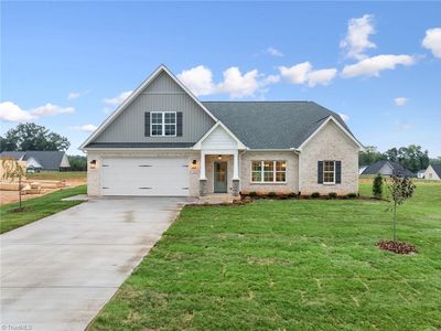 242 Avian Ln