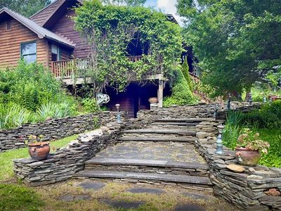 208 Pottery Ln