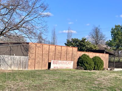 1401 E Main St