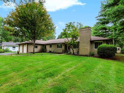 8824 Crestview Dr