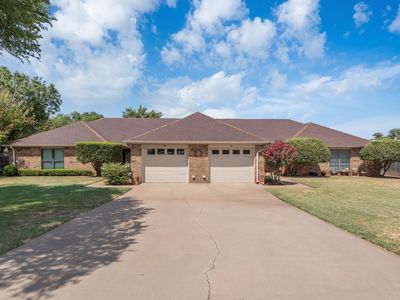 Property at 4 Mayfair Ter, Wichita Falls, TX