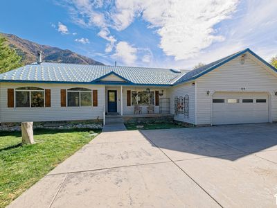 132 W Lakeview Way