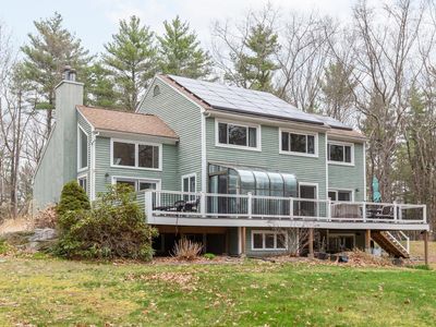 37 Standish Way