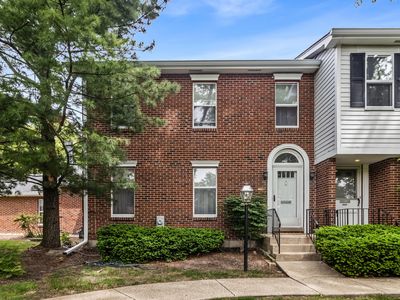 9031 Lincolnwood Dr