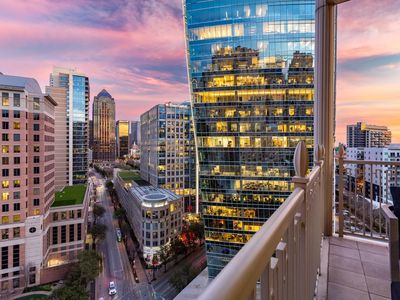 2525 N Pearl St APT 903