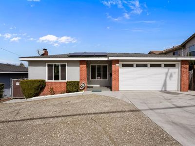 2418 Kelly St