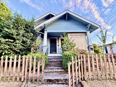 9102 NE Glisan St
