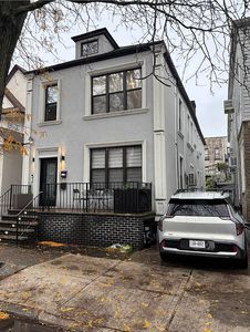 1524 E 12th St