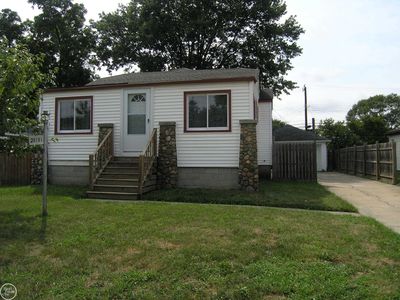 25151 Dodge St