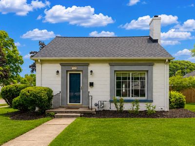 2702 S 46th STREET