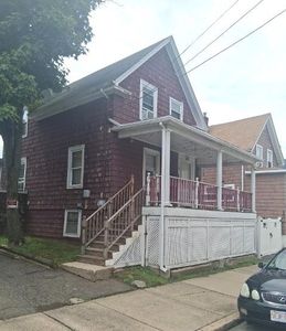 80 Sheridan St