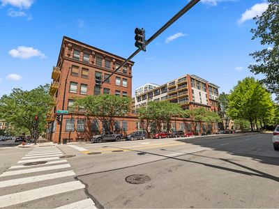 1910 S Indiana Ave APT 417