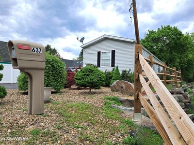 637 Woods Ave