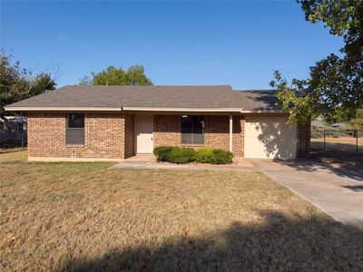 Property at 711 Vickie Dr, Azle, TX