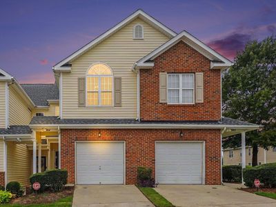 904 Hadel Pl