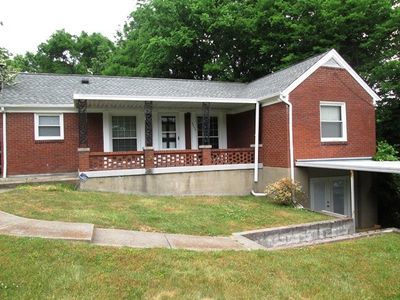 2003 Hackberry Ln