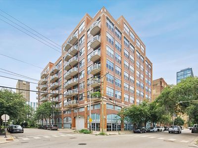933 W Van Buren St APT 801