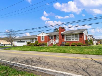 1001 Village Rd