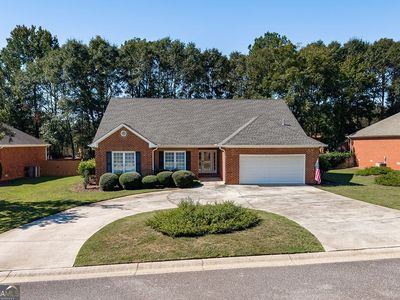 850 Saint Ives Ln