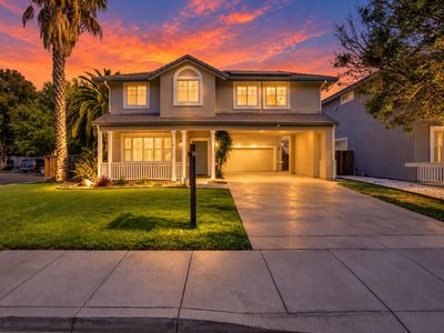 1563 Tanya Ln