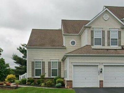 1824 Emerald Dr