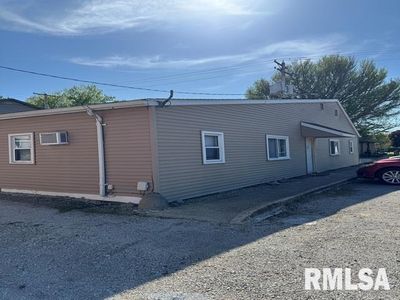 130 W Jackson St