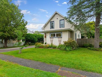 48 Pleasant Street