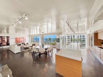 600 Grapetree Dr APT 6BS