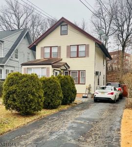 186 Newark Ave